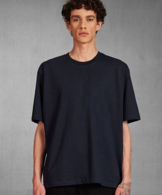 B&C | E220 Oversized